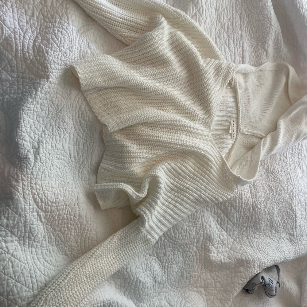 Cropped long sleeve with hood